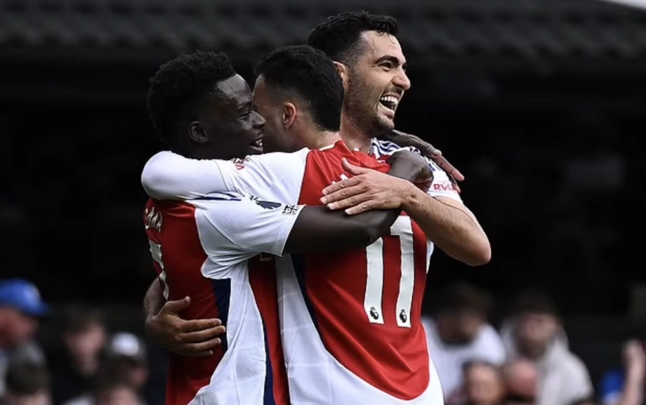Ngày 28/11: Arsenal và Liverpool Tỏa Sáng Tại Ngoại Hạng Anh
